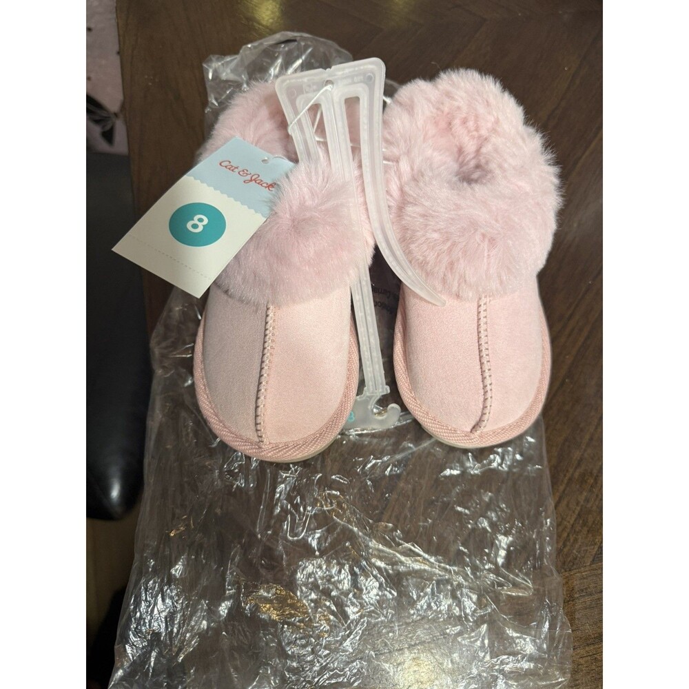 NWT Girls Cat & Jack Callie Moccasin Pink Faux Fur Slippers Size 8